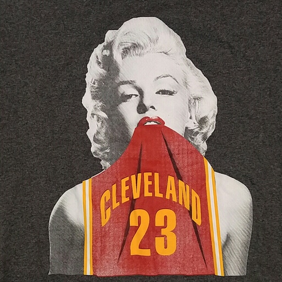Other - Marilyn Monroe & the Cleveland Cavaliers Tee